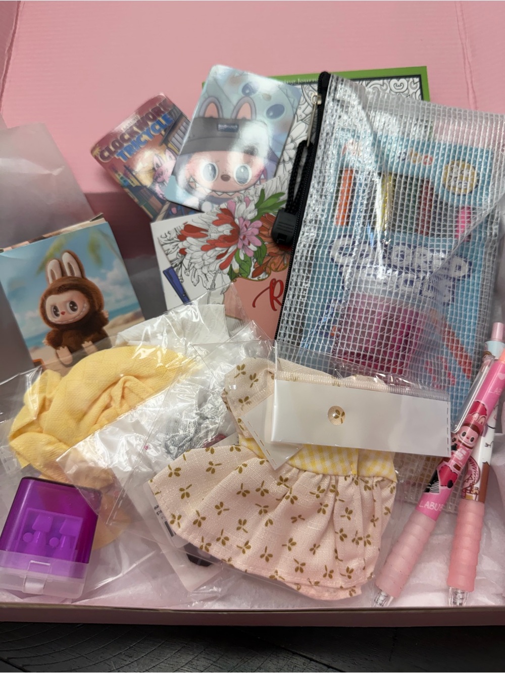 Labubu Kawaii Gift Set Bundle w/ 3 Outfits Pens Pencils Accessories